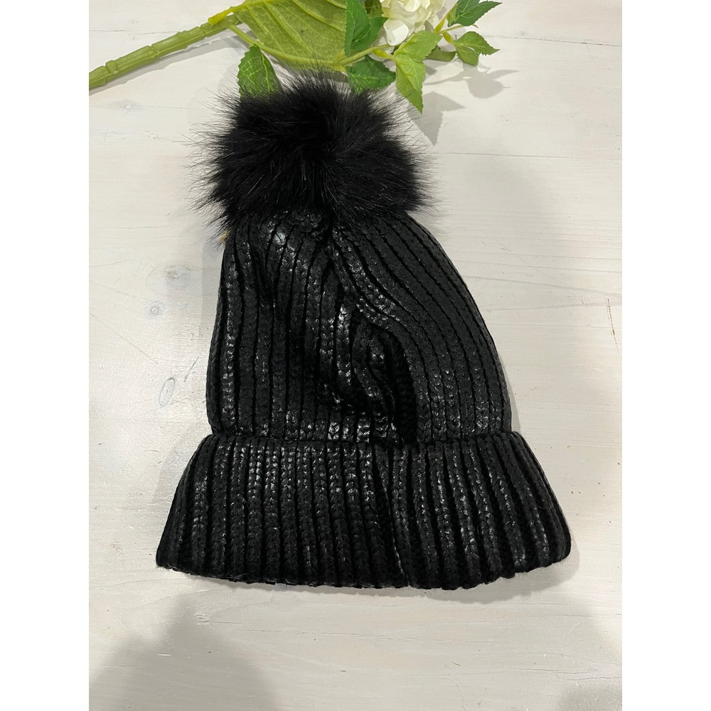 Winter hat Black Ribbed Knit Beanie with Faux Fur Pom Pom‎ brand new Go & Go